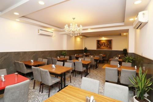餐厅, Hotel Krone Delhi Near IGI Airport Delhi in 新德里