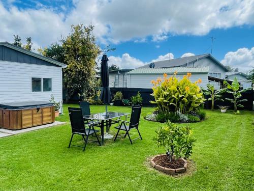 Private Spa Retreat, Pet-Friendly Whitianga Stay, Whitianga
