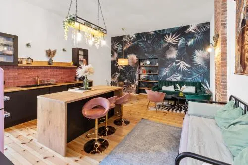 Urban Jungle - Designer Apartment in the Heart of Friedrichshain in Berlin, Deutschland