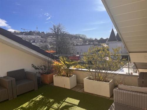 Balkons/terase, Modern Apartment in Annemasse 15 mins to Geneva with private free parking in Vetraz-Monthoux (Rhone-Alpes)