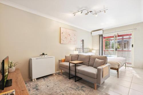 Comfy Studio near Gabba with Secure Parking - image 5