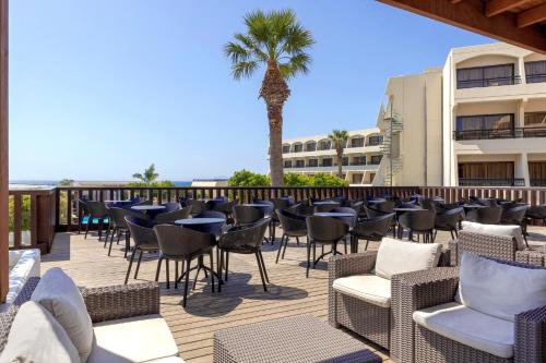 Smartline Cosmopolitan Hotel - image 30