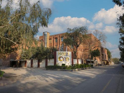 Exterior view, Hotel One Faisalabad in Faisalabad