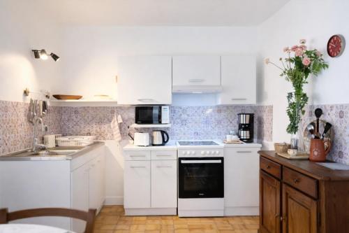 Maison entière pour 4 personnes avec parking proche centre ville (Maison entiere pour 4 personnes avec parking proche centre ville) in L'Aigle mazpilsēta