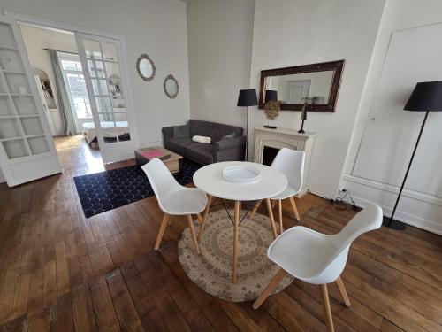 Résidence Austerlitz centre Angouleme (Residence Austerlitz centre Angouleme) in 앙굴렘 시티 센터
