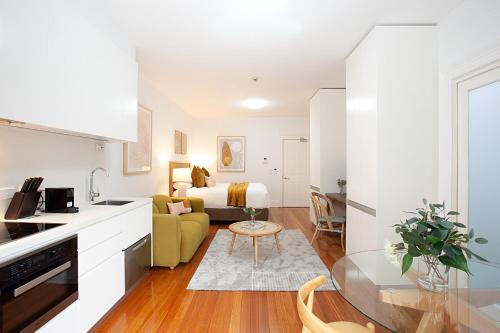 Leafy and Tranquil Inner West Studio Apartment - image 7