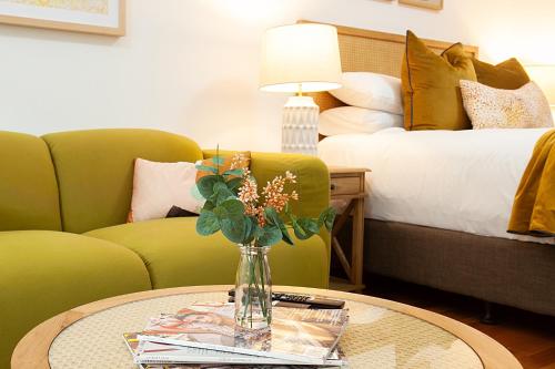 Leafy and Tranquil Inner West Studio Apartment - image 13