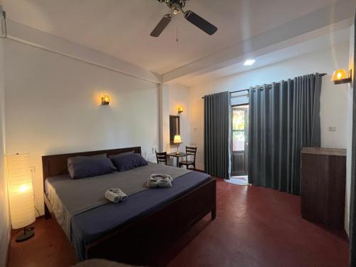 Bella Sunset Point in Embilipitiya New Town