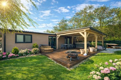 Woodland cottage – khách sạn tại Balatonkenese