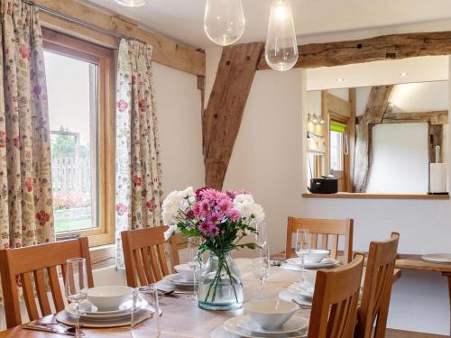 Létesítmények, 3 Bed in Worcester oc-41983 in Broadwas On Teme