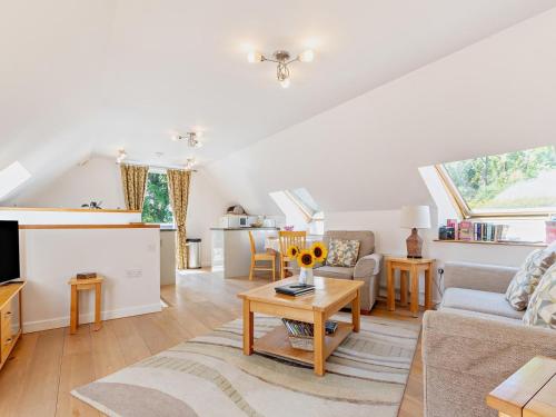 Iekārtas, 1 Bed in Gloucester oc-76810 in Cranham