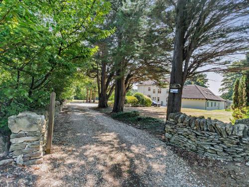 Iekārtas, 1 Bed in Gloucester oc-76810 in Cranham