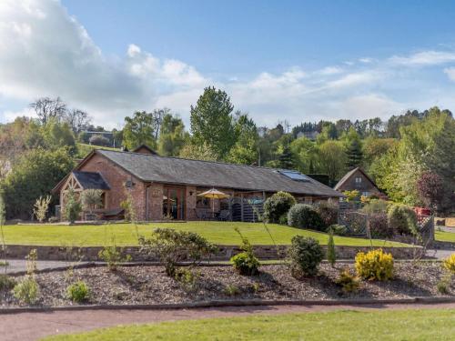 Iekārtas, 2 Bed in Worcester oc-cc008 in Clifton upon Teme