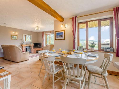 Iekārtas, 3 Bed in Worcester oc-cc037 in Clifton upon Teme