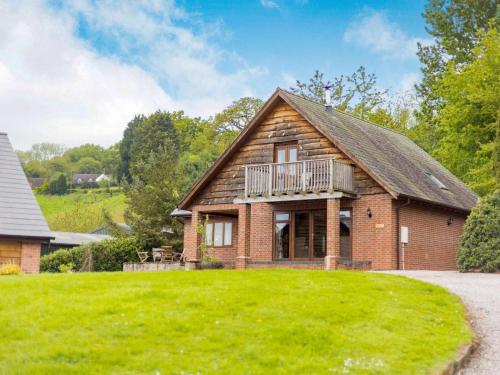 Iekārtas, 3 Bed in Worcester oc-cc030 in Clifton upon Teme