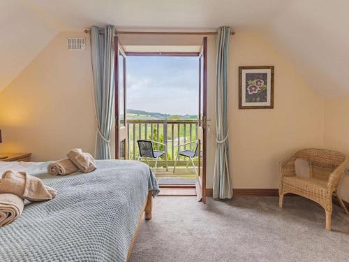 Iekārtas, 3 Bed in Worcester oc-cc030 in Clifton upon Teme