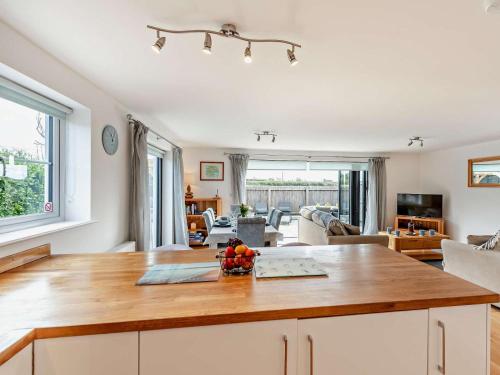 3 Bed in Woolacombe oc-74255, Woolacombe (photo 5)