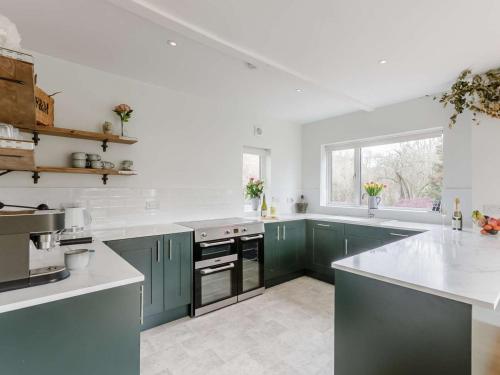 Iekārtas, 3 Bed in Malvern oc-90775 in Matona