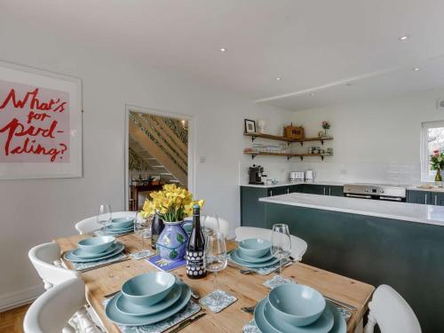 Iekārtas, 3 Bed in Malvern oc-90775 in Matona
