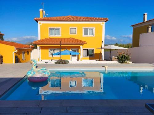 Villa Paraíso Do Coto - Piscina, mar e surf (Villa Paraiso Do Coto - Piscina, mar e surf) in Salir de Matos