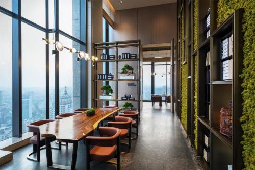 Canopy by Hilton Chengdu City Centre, Чэнду