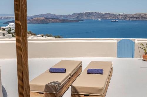 Akrorama private villas and suites in Akrotiri