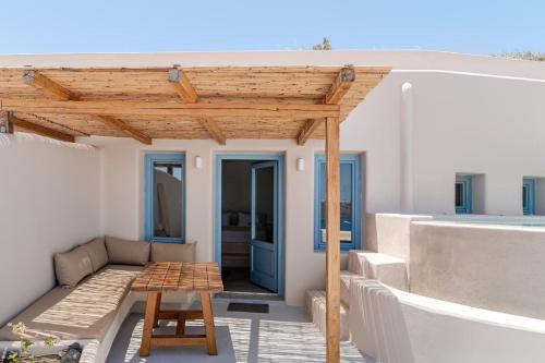 Akrorama private villas and suites in Akrotiri