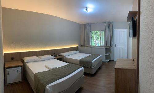 2 double beds
