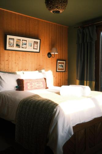 1 double bed