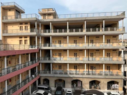 Exterior view, Qaiser Hotel in Lahore