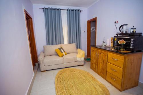 Akupu Eco Homes in Himo