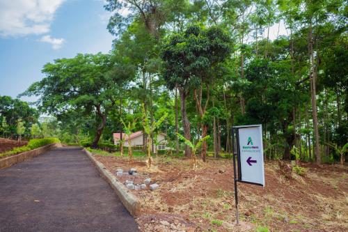 Akupu Eco Homes in Himo