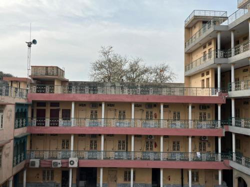 Balcony/terrace, Qaiser Hotel in Lahore
