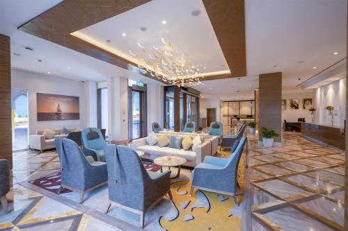로비, Hilton Garden Inn Al Khobar King Fahd Causeway in 알 코바르