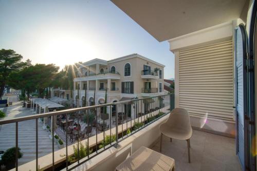 Lustica Bay Centrale by 2BHome