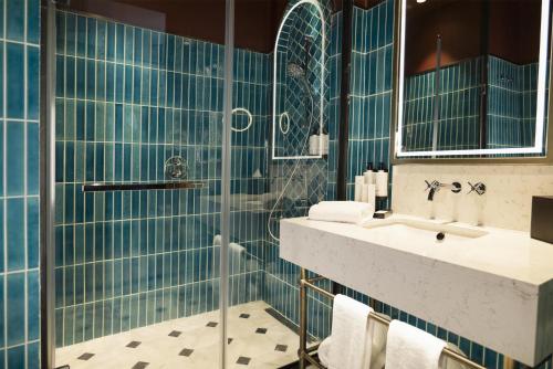 Canopy By Hilton Istanbul Taksim - image 10