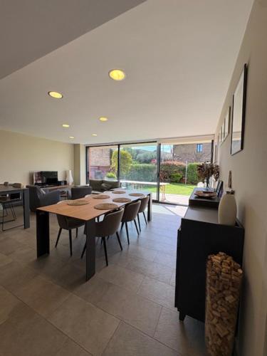 Casa Canigó Navata - Accommodation