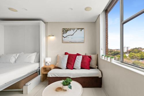 Bondi Studio Apartment - image 5