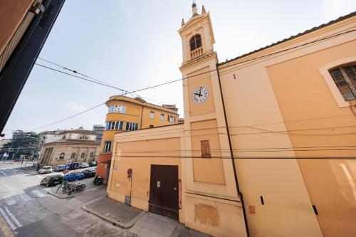 Exterior view, Tiro Suites in the center of Bologna in Santo Stefano