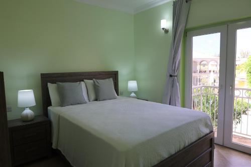 Condo Del Triple Vista in Oistins