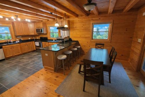 Wilderness retreat in Marion (NC)