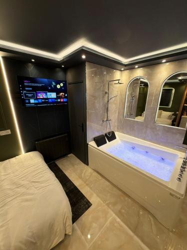 Onyx Suite Jacuzzi Privatif in Вільжуст