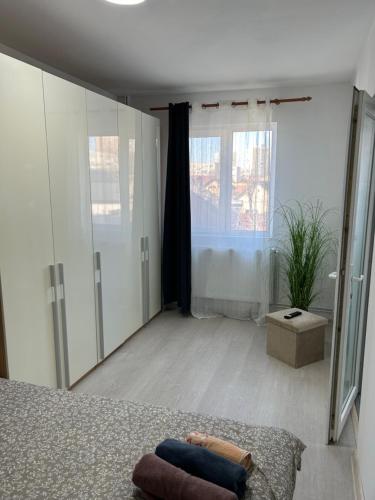 Edy apartament in Confectii