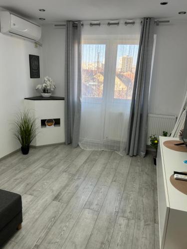 Edy apartament in Confectii