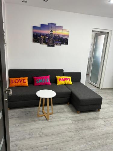 Edy apartament in Confectii
