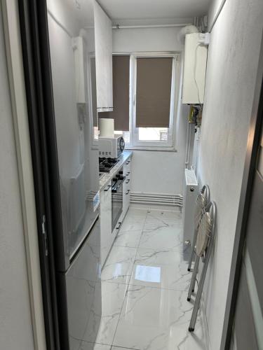 Edy apartament in Confectii