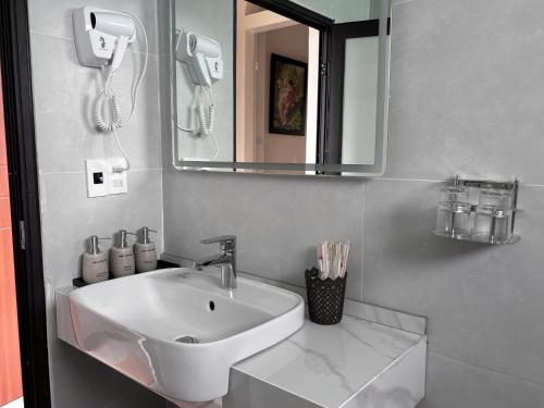 Long Bình Hotel – khách sạn tại Đồng Hới (Quảng Bình)