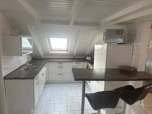 Kitchen, Tinas Ferienwohnung Bietigheim Baden in Bietigheim