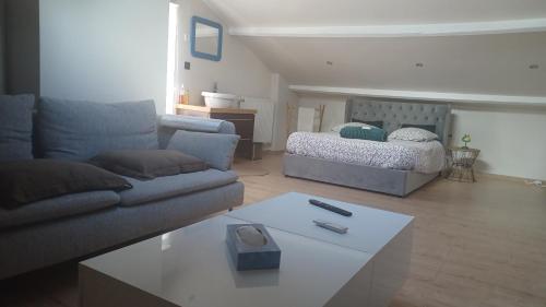 Les Deux Chambres Aucamville in Saint-Alban