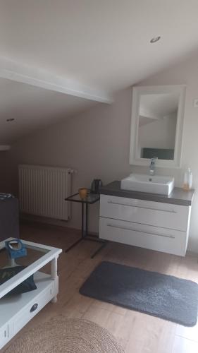 Les Deux Chambres Aucamville in Saint-Alban